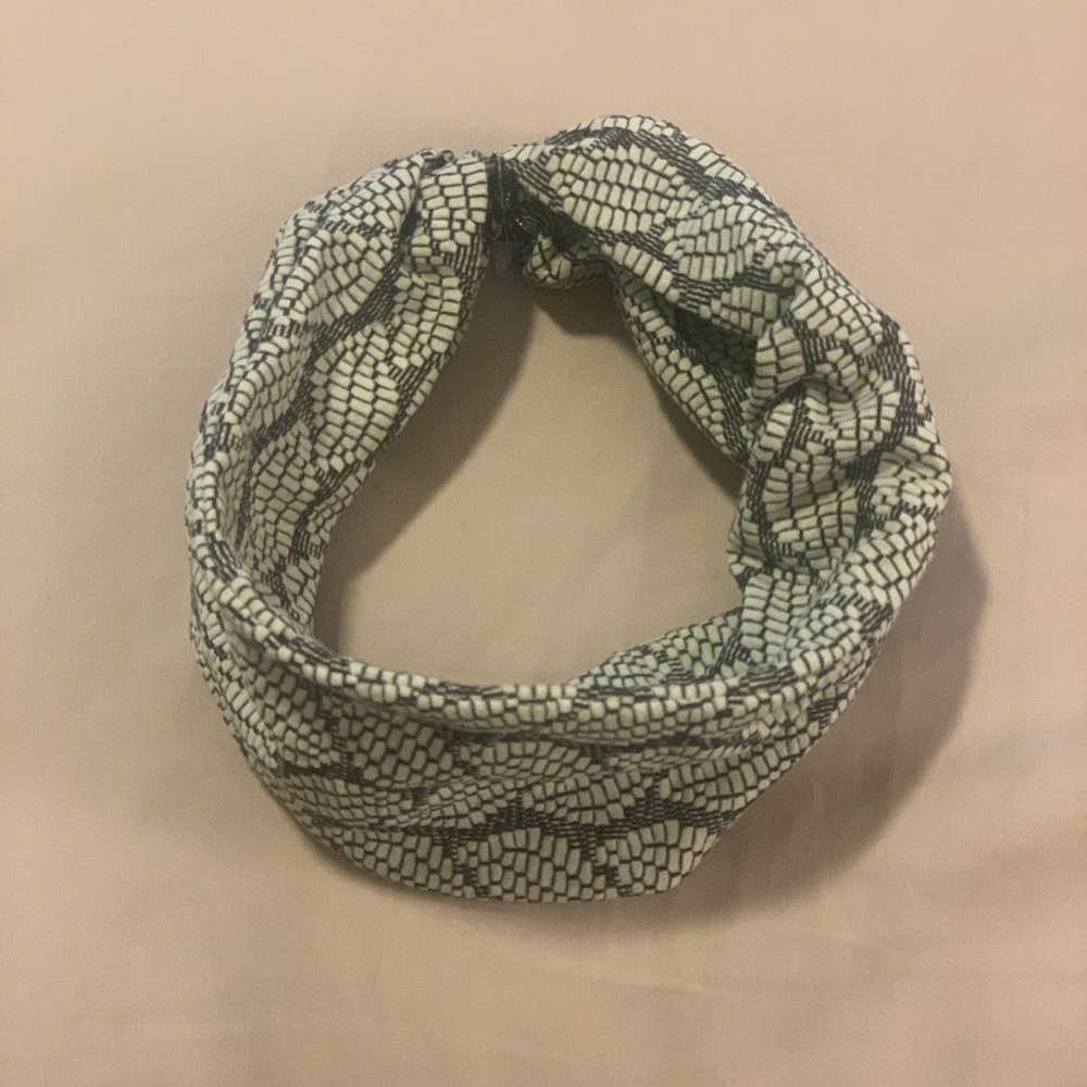 NWT Anthropologie Headband